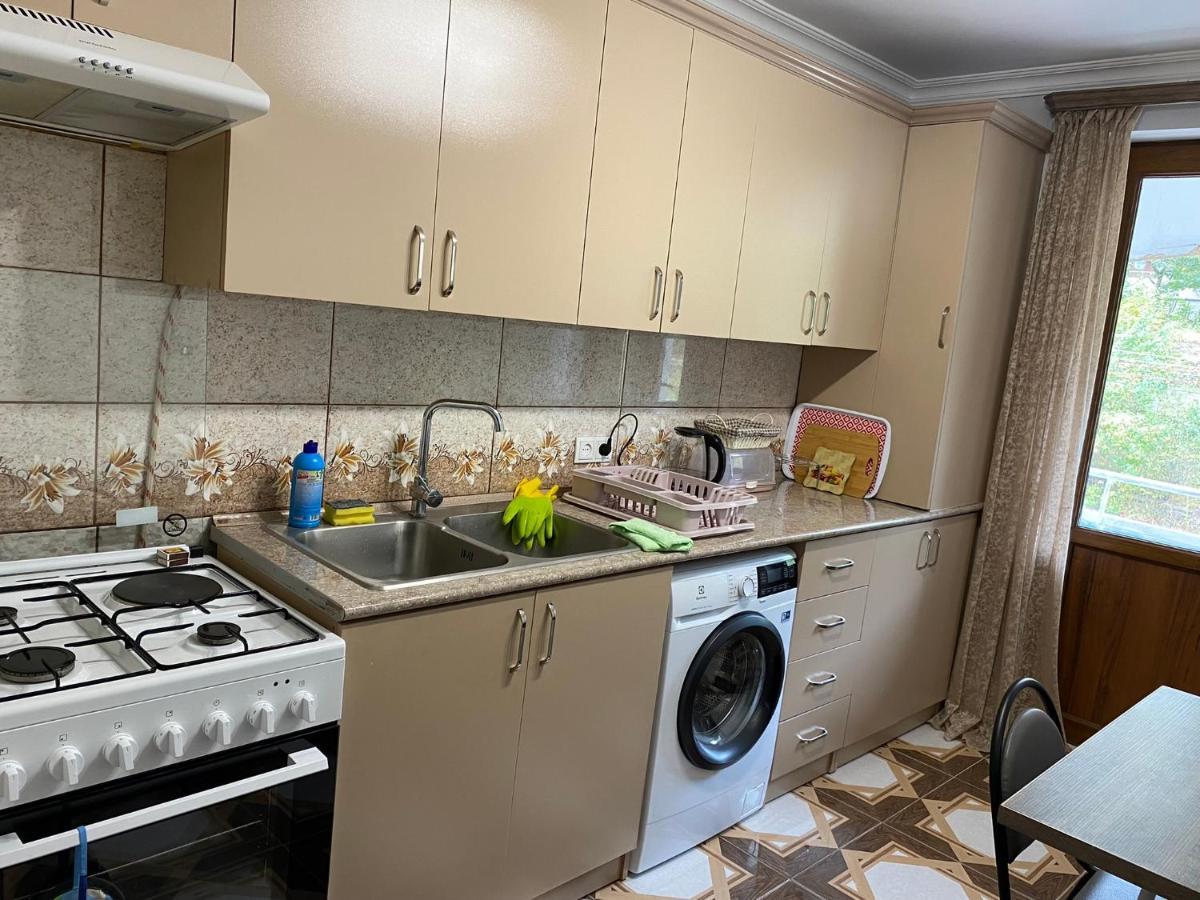 Lovely 2-Bedroom Apartment Near Ayb School Dilican Dış mekan fotoğraf